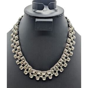 Avon Vintage 1994 Modern Links Silver Tone Lightweight Statement 19.25" Necklace